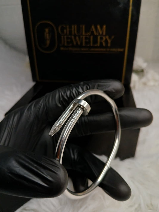 Bracelet in Silver And Golden Color