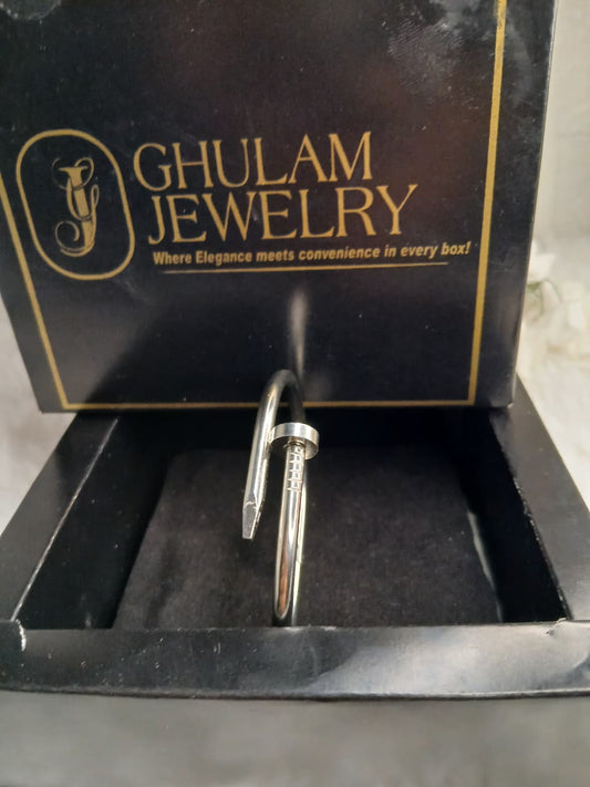 Bracelet in Silver And Golden Color